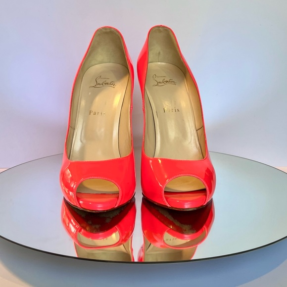 ***SOLD*** Louboutin Prive Coral Hot Pink Patent Leather Peep Toe Heels Size 41 - Picture 5 of 13